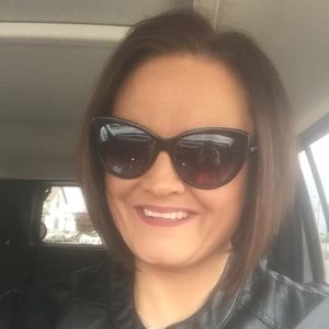 Meet your Posher, Kari